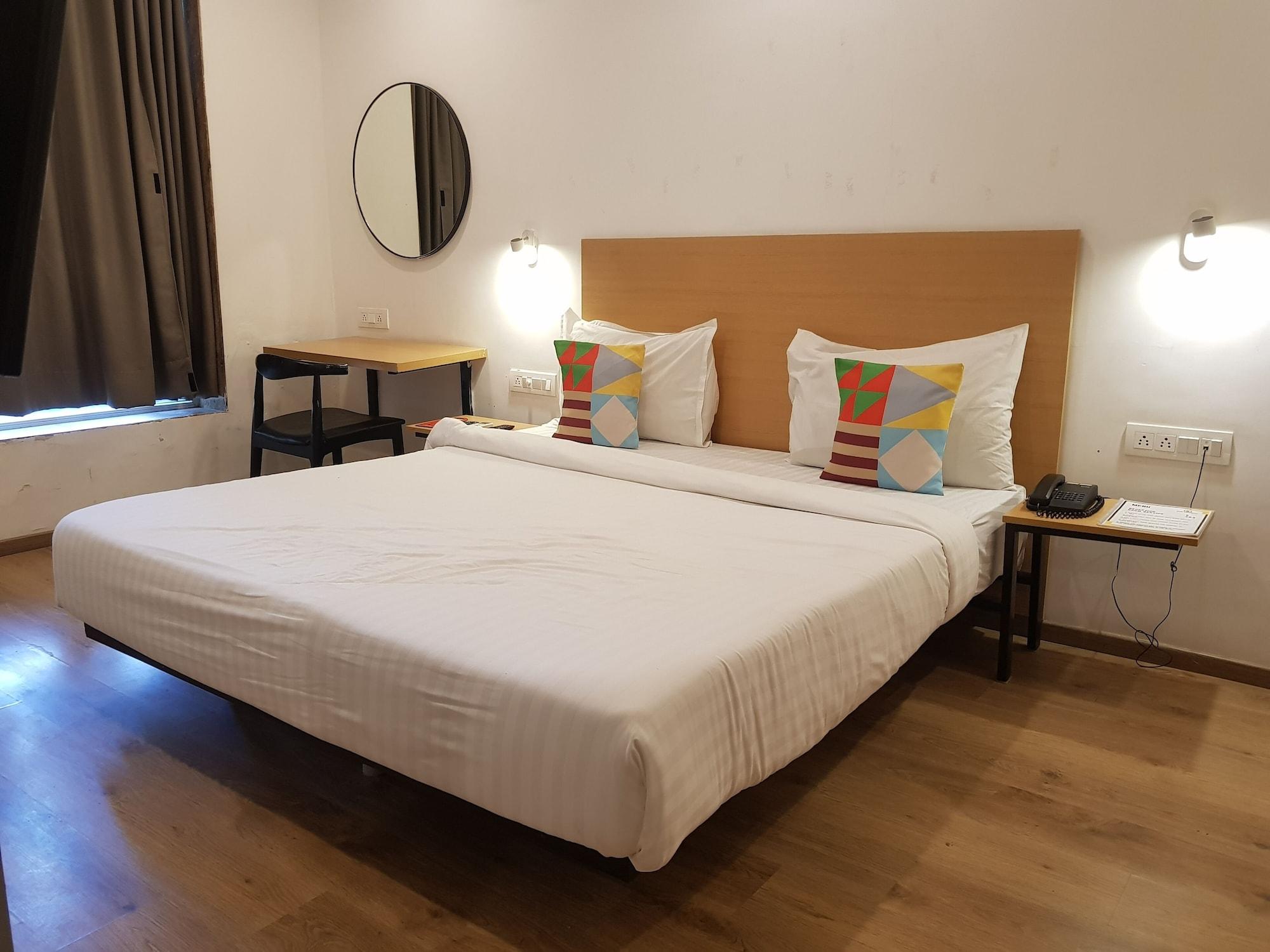 Hotel Unicontinental Mumbai Bagian luar foto