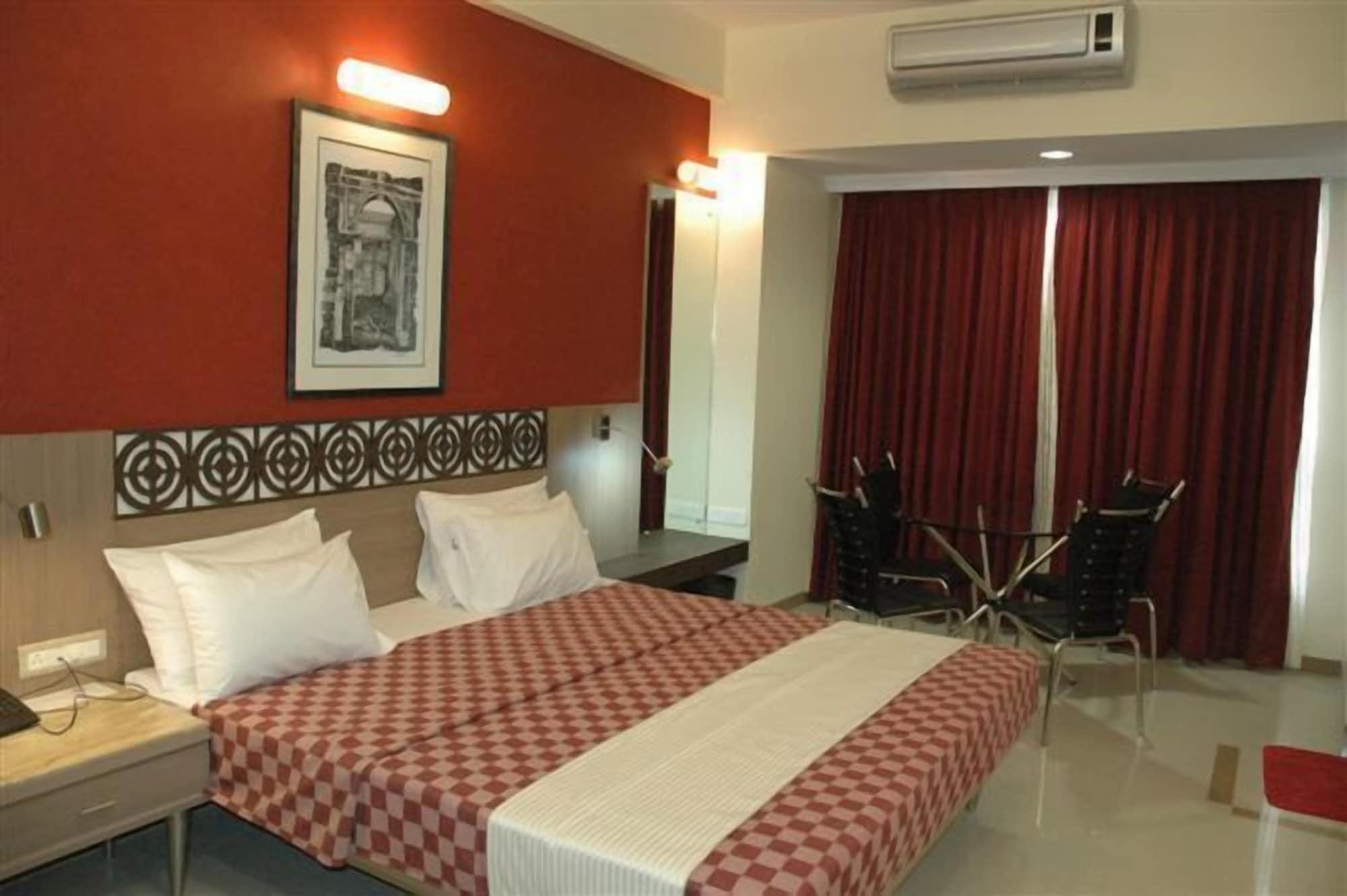Hotel Unicontinental Mumbai Bagian luar foto