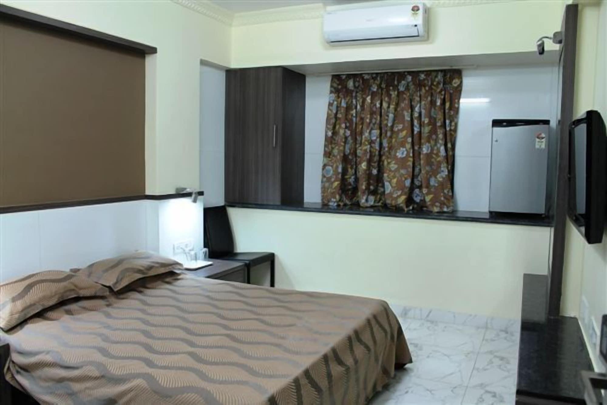 Hotel Unicontinental Mumbai Bagian luar foto