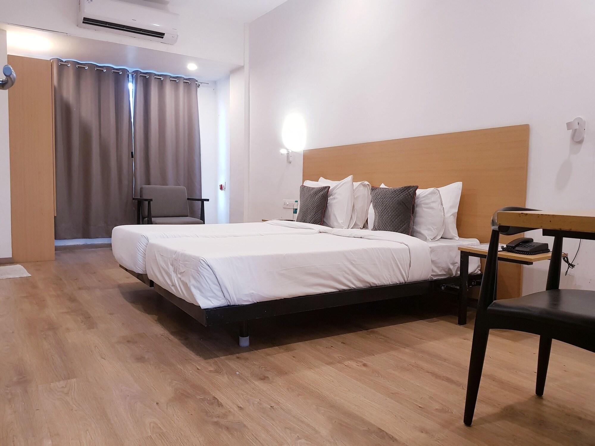 Hotel Unicontinental Mumbai Bagian luar foto