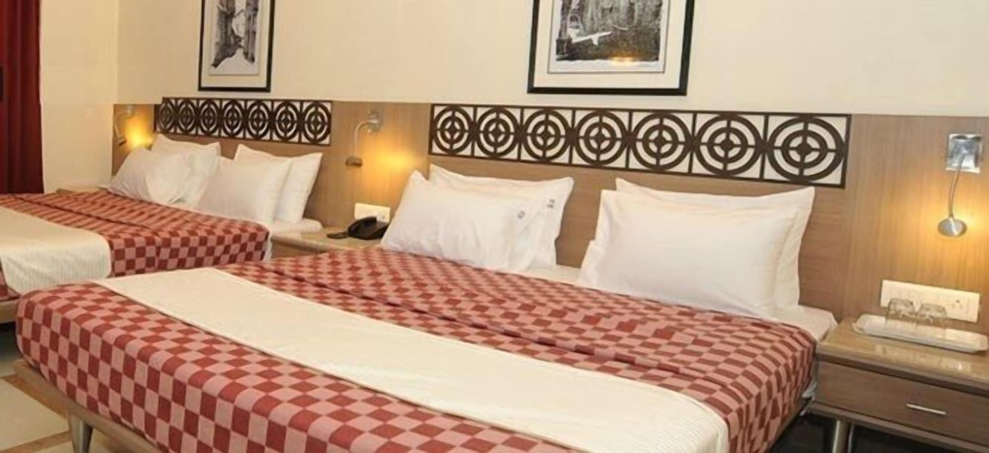 Hotel Unicontinental Mumbai Bagian luar foto