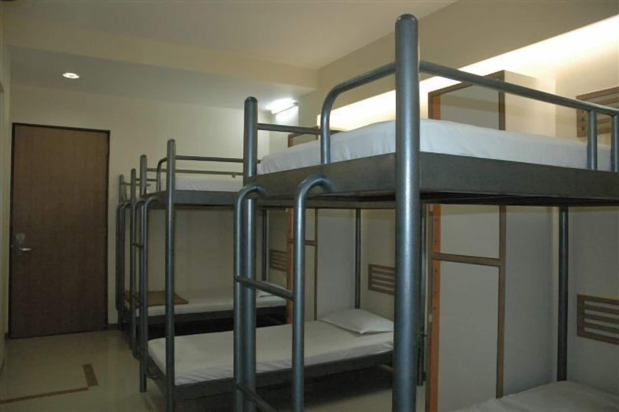 Hotel Unicontinental Mumbai Bagian luar foto
